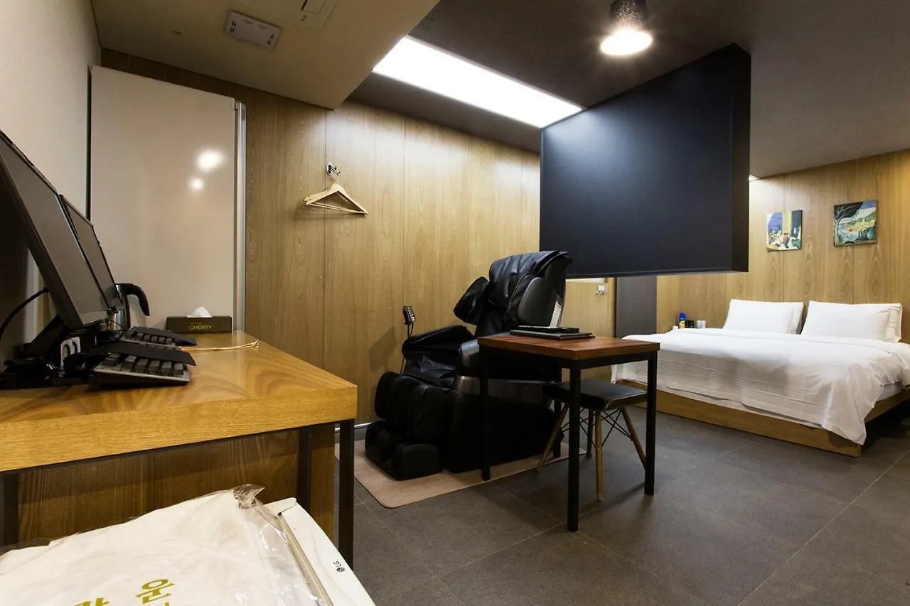 Hotel Cherry Seul 2*,
