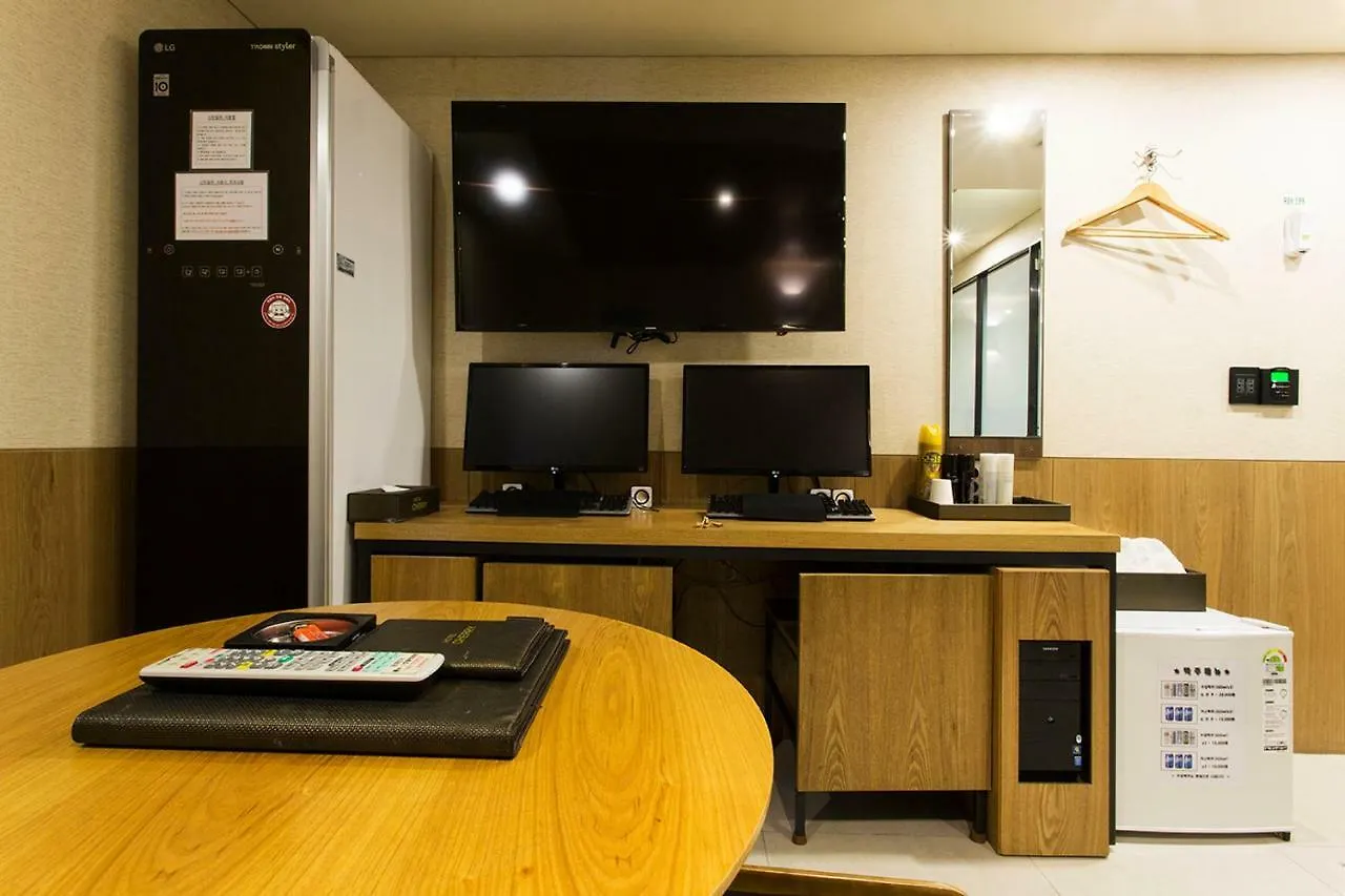Hotel Cherry Seoul