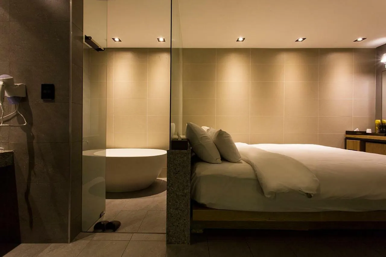 Hotel Cherry Seoul 2*,  South Korea