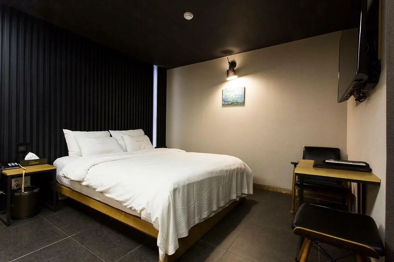 Hotel Cherry Seoul