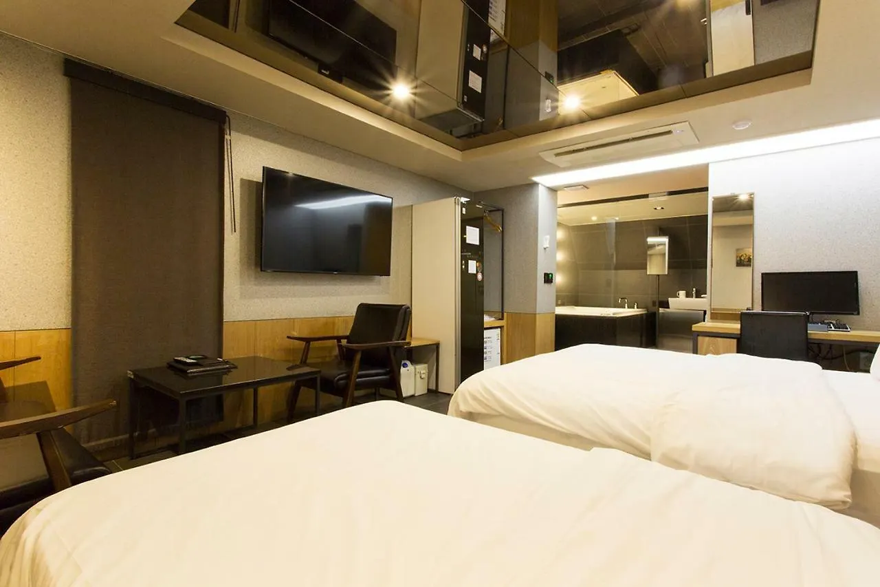 Hotel Cherry Seoul