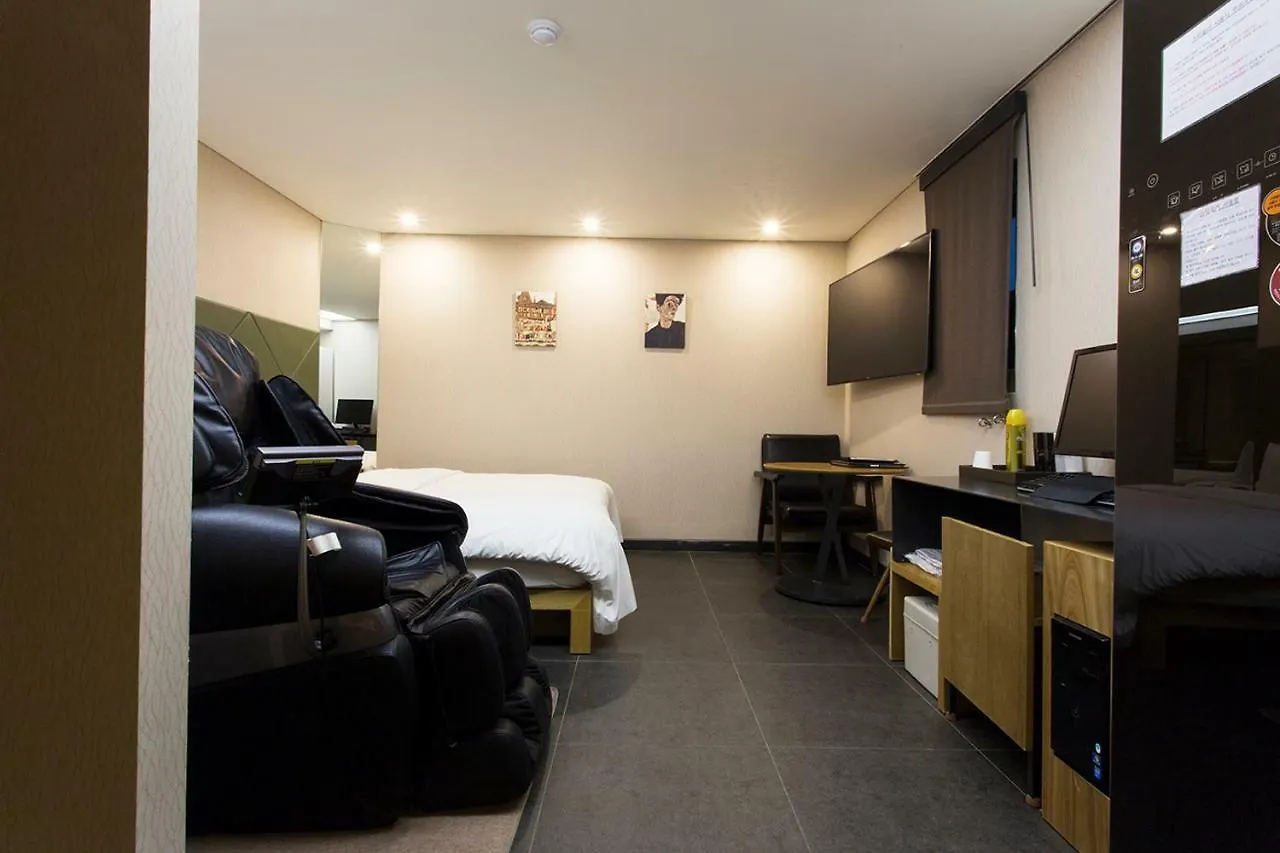 **  Hotel Cherry Seoul South Korea